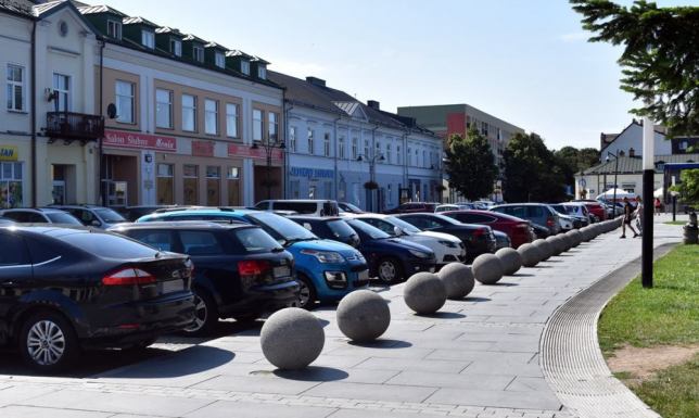 zestawienie dotyczące rejestracji pojazdów w Suwałkach