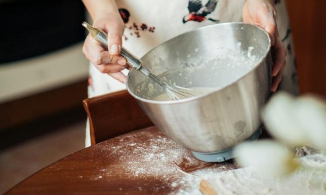 Jak przygotować clafoutis ze śliwkami w mniej niż godzinę? Jak przygotować clafoutis ze śliwkami w mniej niż godzinę?