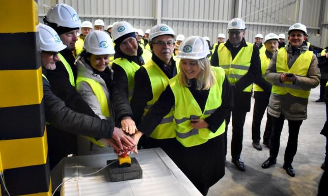 otwarcie instalacji do doczyszczania selektywnie zebranych frakcji odpadów komunalnych