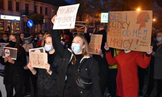 Stanowisko organizatorów strajku kobiet w Suwałkach