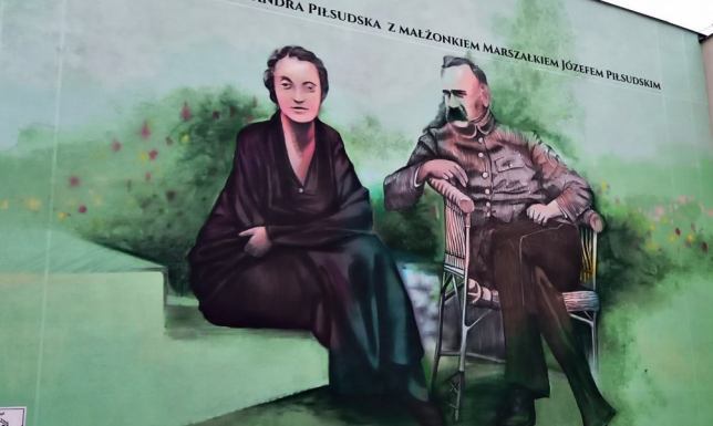 Postać A. Piłsudskiej w wysokości 2 metrów zostanie wykonana z brązu