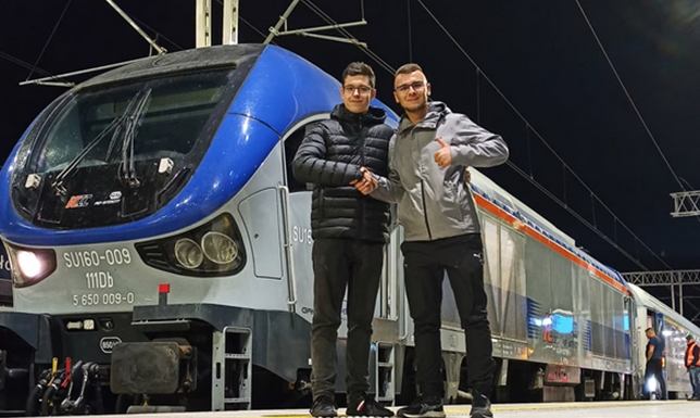 Przejechali Polskę pociągiem w szczytnym celu Mikołaj i Krzysiek postanowili przejechać pociągiem całą Polskę