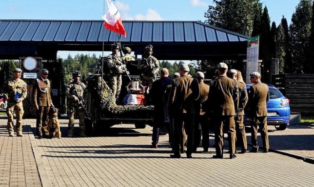 uroczystości pogrzebowe śp. Rafała Kotnarowskiego z Suwałk