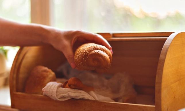 Pojemnik na chleb – jak przechowywać pieczywo?