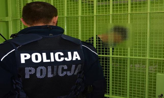 Zatankował kradziony samochód i odjechał nie płacąc Zatankował kradziony samochód i odjechał nie płacąc