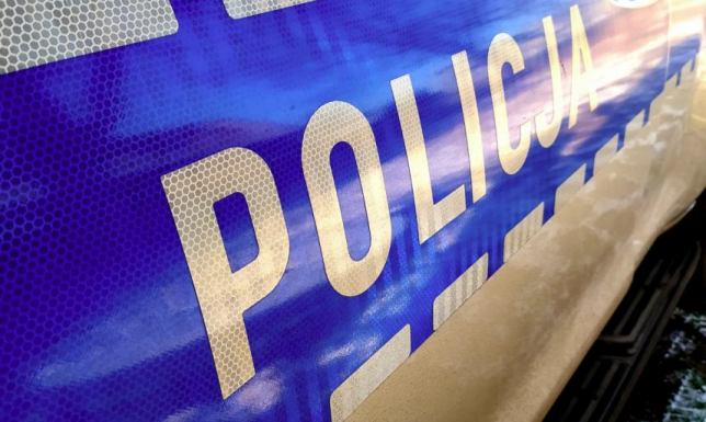 Pożar w Wiżajnach przez niedopałek papierosa 31-letni mężczyzna wyrzucił niedopałek papierosa, powodując pożar