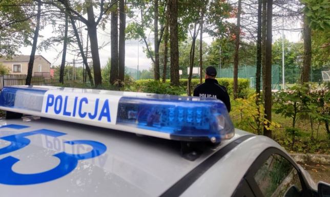 Spowodował pożar, szukając zgłaszających groził śmiercią  groził śmiercią mieszkańcom za zawiadomienie służb o pożarze lasu