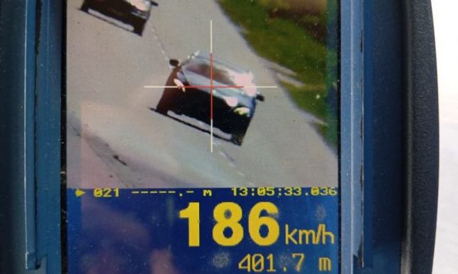 Policjanci z suwalskiej drogówki zatrzymali prawo jazdy
