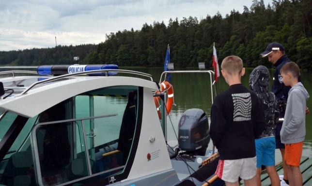 podstawowe zasady bezpiecznego wypoczynku nad wodą