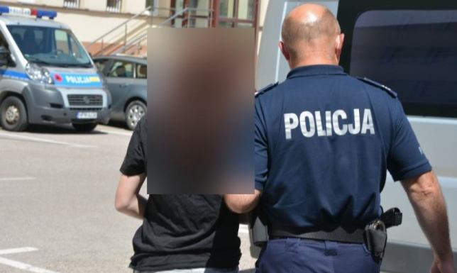 Suwalscy policjanci zatrzymali 26-letnia obywatelkę Litwy podejrzaną o kradzieże sklepowe