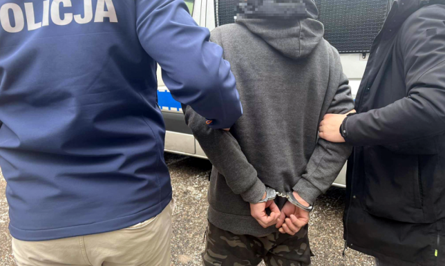 58-latek prowadził pijany. Miał już dożywotni zakaz prowadzenia pojazdów obywatelskie zatrzymanie nietrzeźwego kierowcy w gminie Bakałarzewo