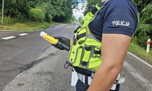 Pijanego białoruskiego kierowcę ciężarówki zatrzymali suwalscy policjanci