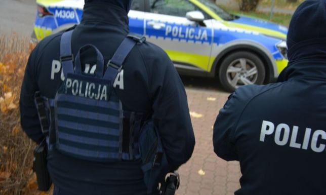 Policjanci zatrzymali mężczyznę, który spowodował kolizję drogową