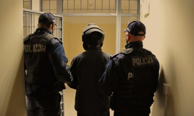 śledztwo w sprawie usiłowania zabójstwa przez wywołanie pożaru w gminie Olecko