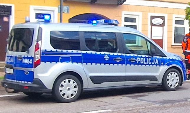 Policjant z Suwałk po służbie zatrzymał złodzieja w Augustowie. Policjant z Suwałk po służbie zatrzymał złodzieja w Augustowie.