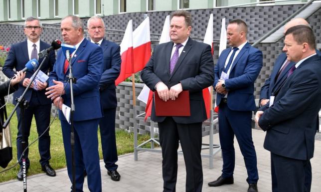 O programie Prawa i Sprawiedliwości mówił poseł Jarosław Zieliński