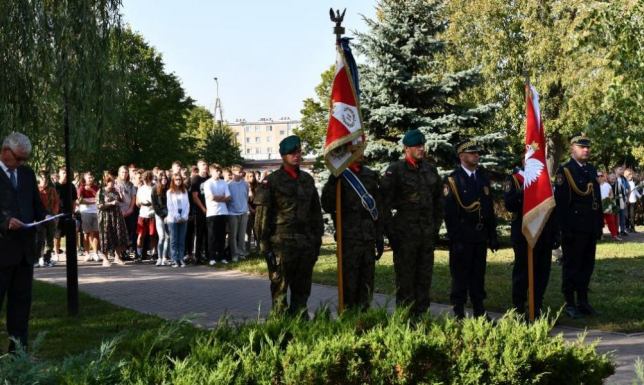 uroczystości przy pomniku 41. Pułku Piechoty Armii Krajowej