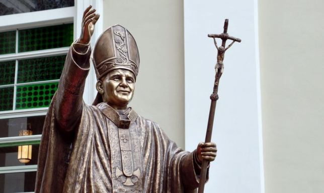 Koncert upamiętniający wizytę papieża na Suwalszczyźnie Koncert Suwalskiej Orkiestry Kameralnej z okazji 22. rocznicy wizyty Jana Pawła II na Suwalszczyźnie