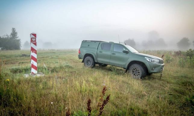 Nielegalnie przez polsko-litewską i polsko-białoruską granicę 17 cudzoziemców nielegalnie przedostało się na terytorium Polski