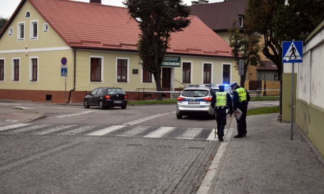 Kierowca potrącił kobietę przechodzącą przez przejście dla pieszych