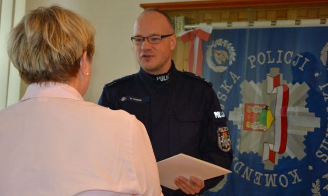 gratulacje za wzorową postawę pracownicy suwalskiego banku