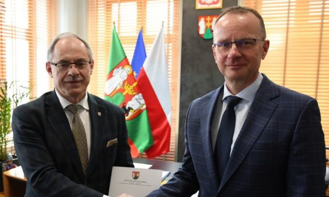 Z Ośrodka Sportu i Rekreacji do suwalskiego Ratusza