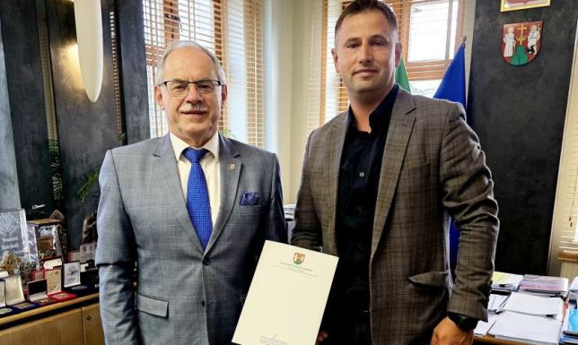 opracowanie dokumentacji projektowej oraz przebudowa ulicy Zastawie
