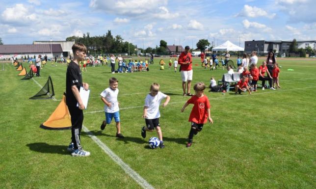 Na Stadionie Lekkoatletycznym w Suwałkach odbył się Turniej Piłkarskich Przedszkolaków