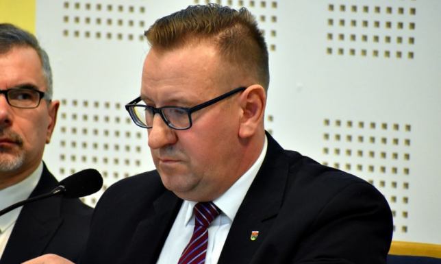 Zdzisław Przełomiec wycofuje pomysł promowania zaszczepionych suwalczan