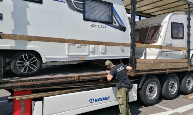 Odzyskali przyczepę kempingową