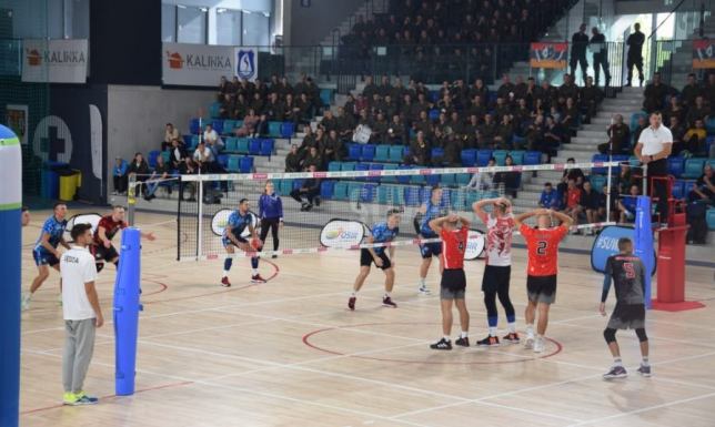 Suwalscy żołnierze mistrzami w siatkówce  Mistrzostwa 16 Dywizji Zmechanizowanej w Piłce Siatkowej