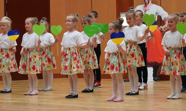 PUZ dzieciom: Solidarni z Ukrainą W Państwowej Uczelni Zawodowej odbyła się coroczna akcja PUZ czyta dzieciom