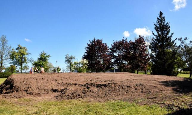 Powstaje rabata kwiatowa upamiętniająca jubileusz 300-lecia Suwałk