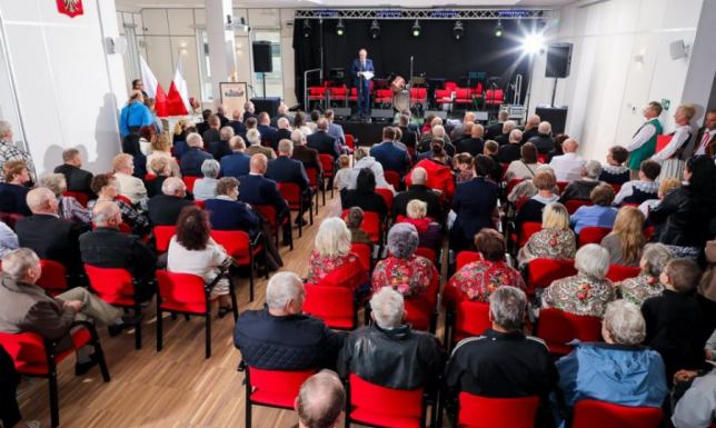 Nowa sala Gminnego Ośrodka Kultury w Raczkach Otwarcie nowo wybudowanej sali widowiskowo–koncertowej w Raczkach