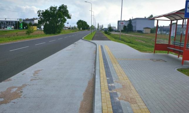 Zakończyła się budowa ciągu pieszo-rowerowego przy ulicy Raczkowskiej