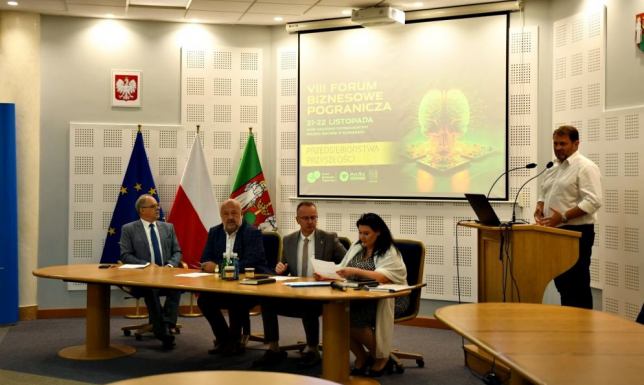 powołania do składu Rady dla p. Moniki Krupy i p. Szymona Racisa