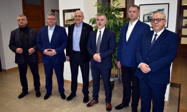 Konferencja prasowa radnych klubu Prawo i Sprawiedliwość w Suwałkach