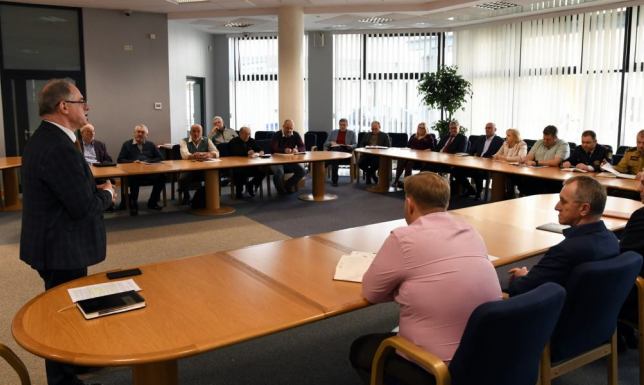 Dyskusja o planowanych wiosennych pracach porządkowych w Suwałkach