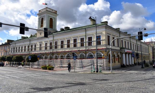Remont elewacji Urzędu Miejskiego w Suwałkach