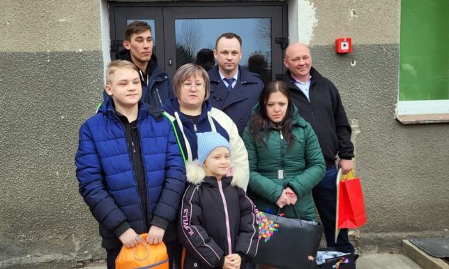 Repatrianci z Kazachstanu zamieszkali w gminie Giby Lokale dla dwóch rodzin z Kazachstanu powstały w gminie Giby