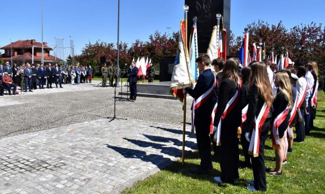 Uroczystość z okazji Narodowego Dnia Zwycięstwa i rocznicy zakończenia wojny
