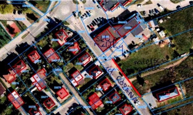 Budowa parkingu w pasie drogowym wzdłuż ulicy Różanej