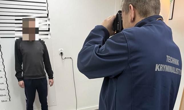 Do suwalskich policjantów zgłosił się zakrwawiony mężczyzna