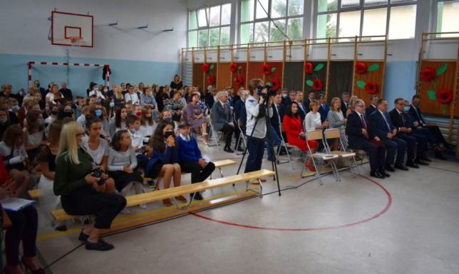 Pomoc materialna dla uczniów z Suwałk