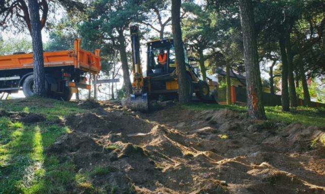 Budują schody przy Noniewicza i Polnej