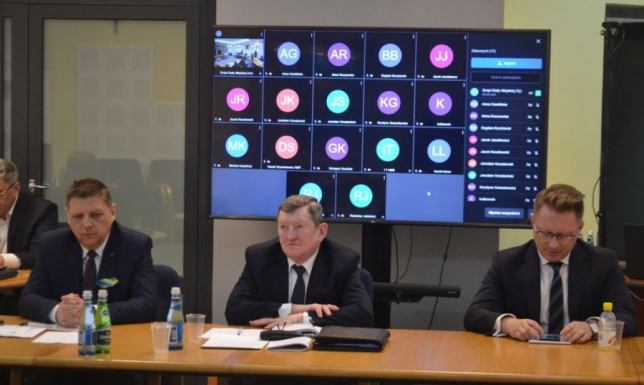 podniesienie wysokości wynagrodzenia dla rodzin zastępczych zawodowych