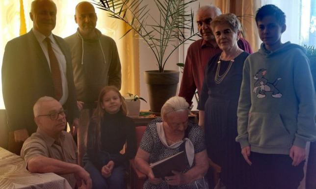 Setne Urodziny Pani Weroniki z Gminy Rutka Tartak jubileusz 100-lecia urodzin Pani Weronika Kruchelska mieszkanka Gminy Rutka-Tartak