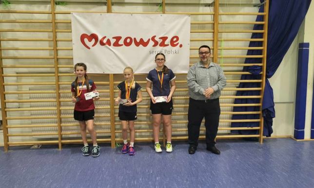 zawodnicy Suwalskiego Klubu Badmintona zdobyli 9 medali