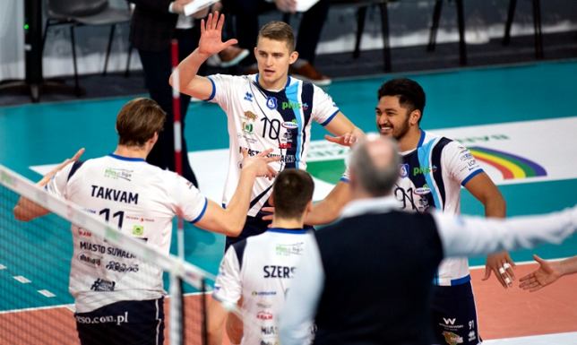 Słabsza seria siatkarzy