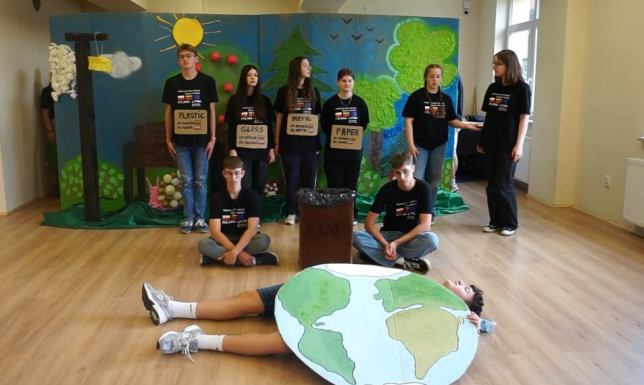 projekt Erasmus+ pt.: „Przyrodzie na ratunek – zielony teatr”.